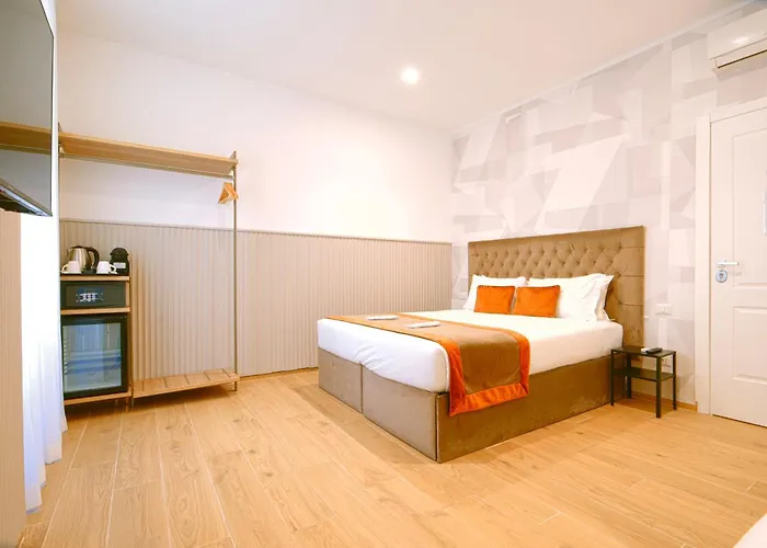 Home At Rome St. Peter Rooms&Apartment