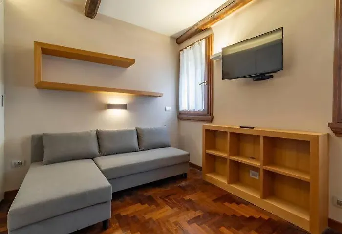 Trastevere Petite Escape