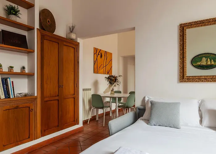 Joivy Welcoming Flat With Balcony Near Piazza Di Spagna