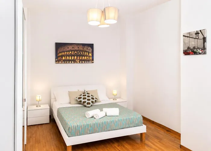 Tiburtina Apartment By Rhr
