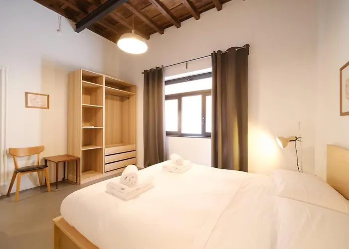 Golden House Buddyrent