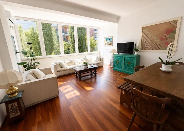 Laurina House
