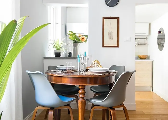 Design Apartment In Trastevere