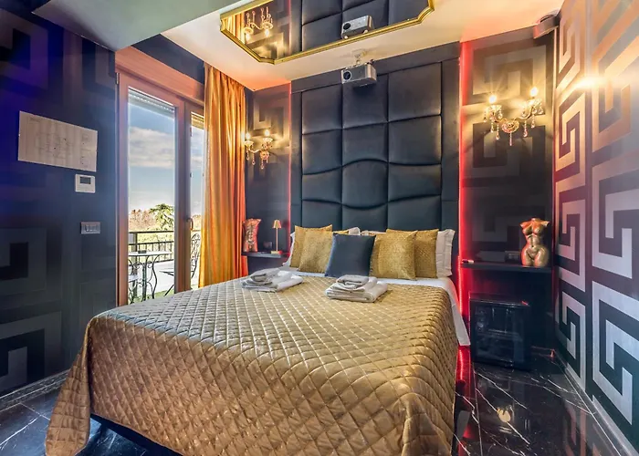 Int 37 Luxury Rooms