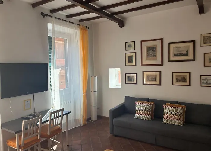 The Yellow Nest Apartment Suite In Trastevere