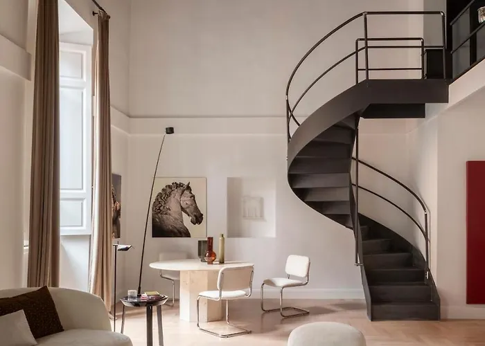 Bernini Art Apartment - Spanish Steps