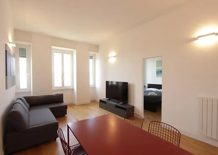 Terrace Apartment Near Trastevere Station