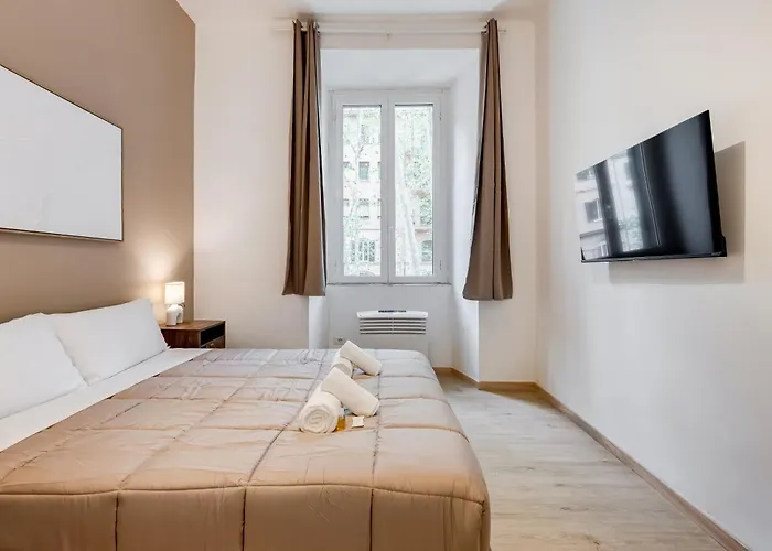 Luxury 4Br Apartment Newly Renovated, 2 Bathrooms, Smart Tv