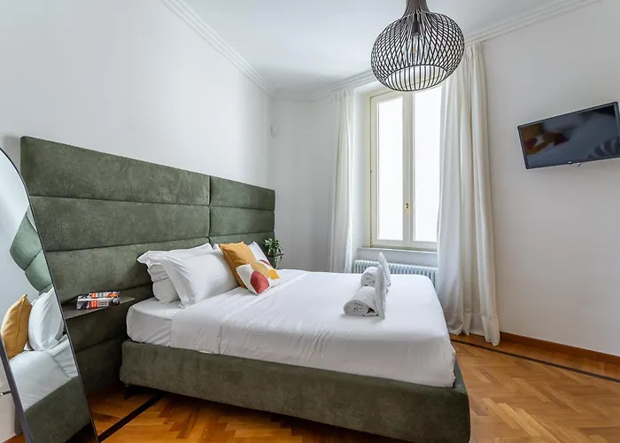 Iflat Stylish Crispi 20 Exclusive Apartment