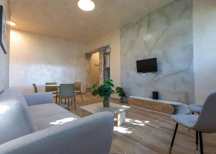 Modern Two Bedroom Design Apartment Near Circo Massimo Rome