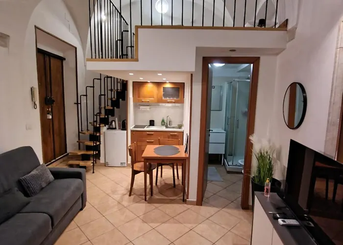 Loft Degli Specchi In The Heart Of Rome