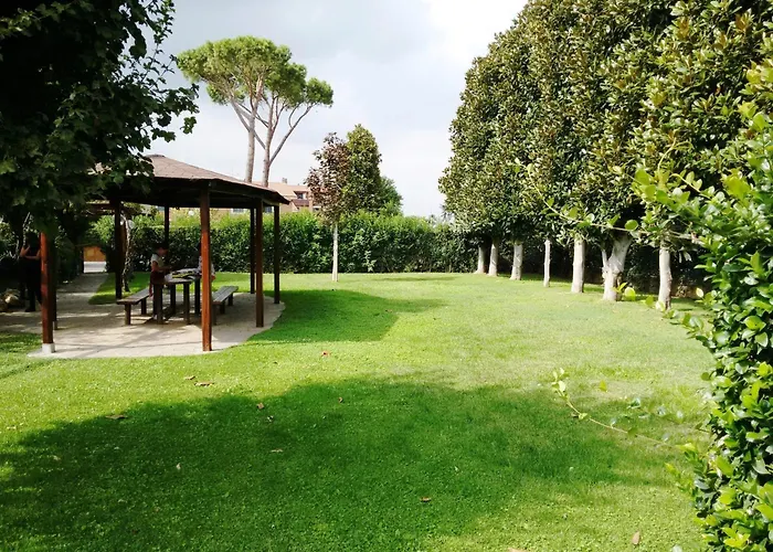 Pit Stop In Villa Nel Verde A Roma-Aeroporto Di Ciampino
