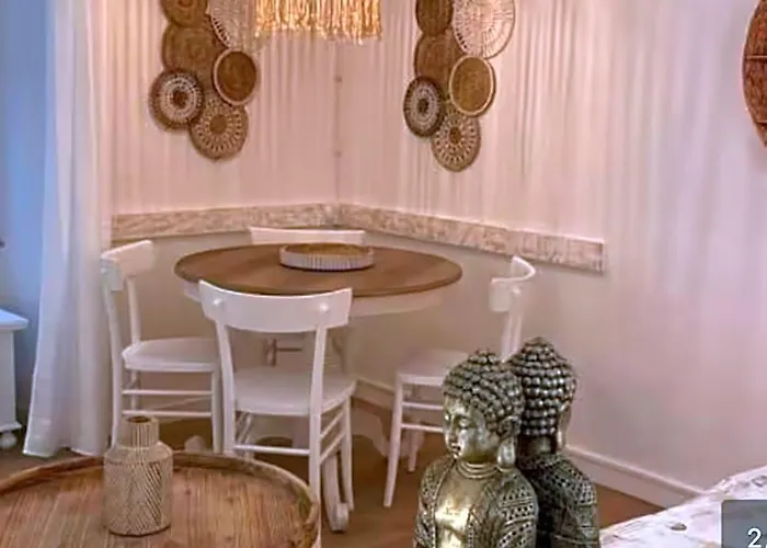 Vatican Home For 7 People