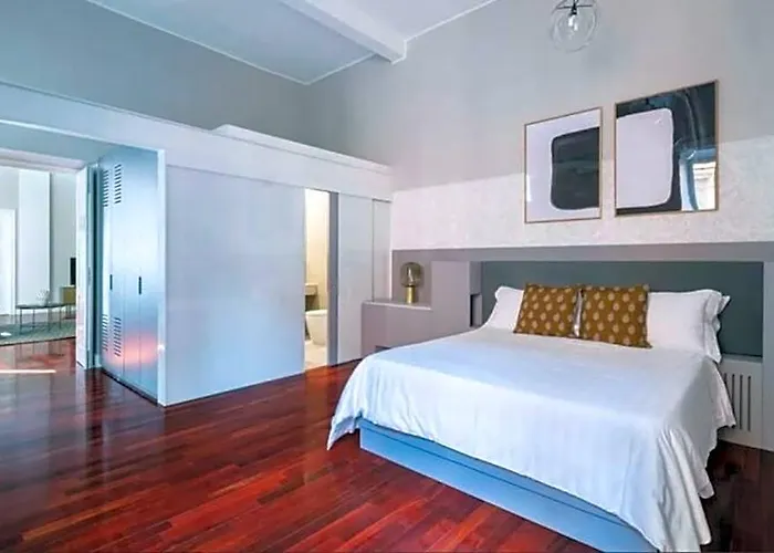 Croce Apartments