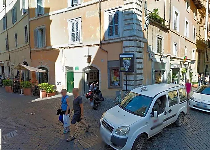 Navona First Rooms