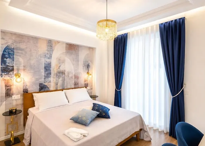 Atrium Regal Room