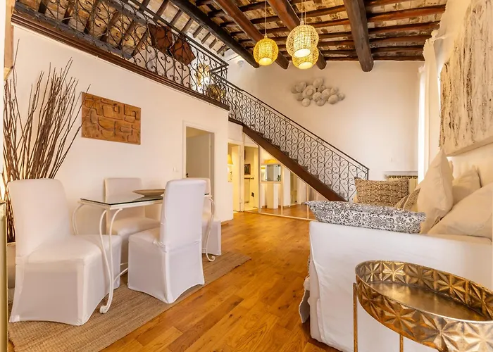 Piazza Navona Loft For 7 People