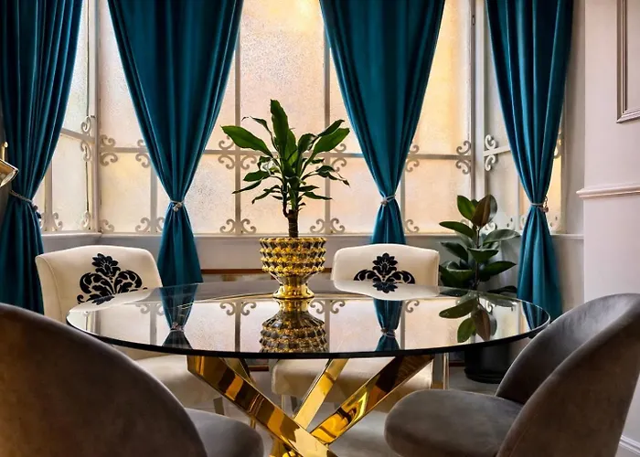Spanish Steps Boutique Hotel - Madame Sofia Secret Hotel