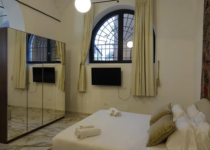 Helmirage Luxury Fori Imperiali