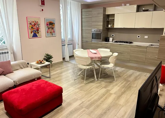 Rome Holiday Nest