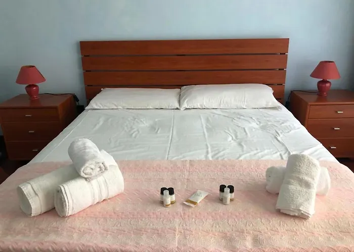 Room With Independent Access And Private Bathroom