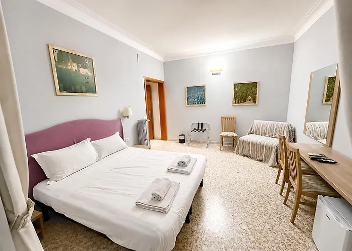 San Giovanni Rooms - Near Metro