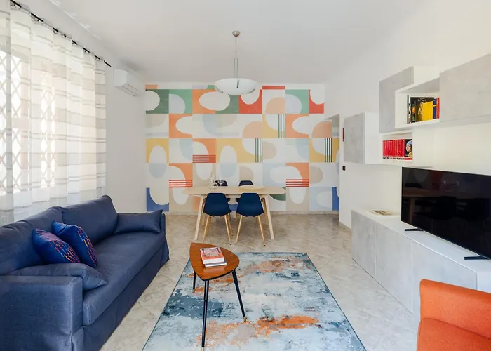New Apartment For Families Near The Tram To The City Center