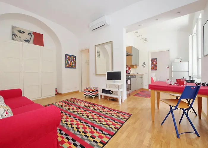 Cozy Apartment At The Main Train Station