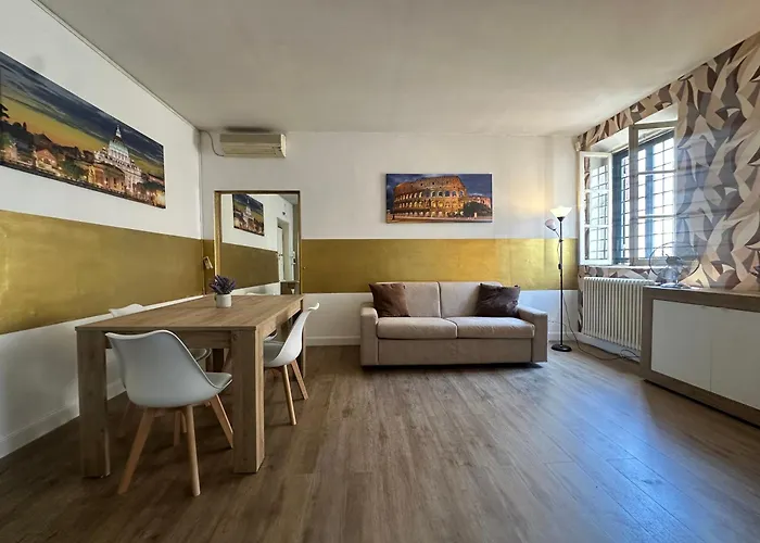 Three Separate Homes In Historic Areas Of Rome, Two Next To The Colosseum, One Next To The Vatican, Both Near Metro Stations