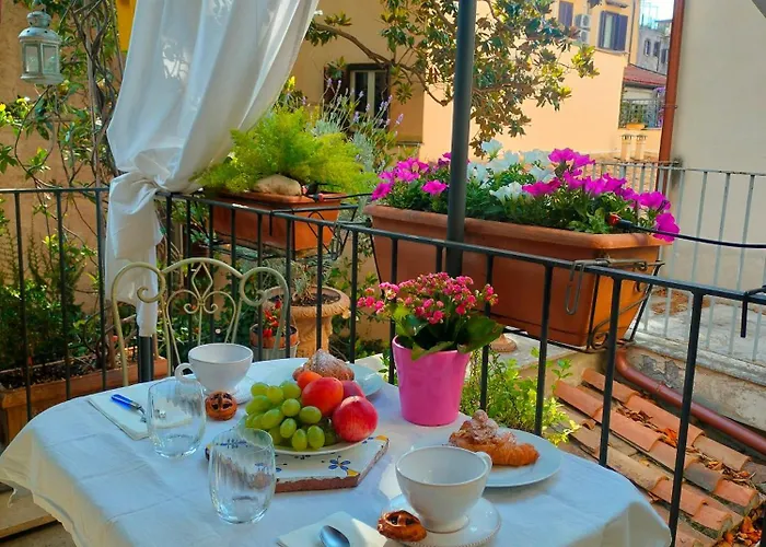Casa Frida - A Lovely View On Ancient Court