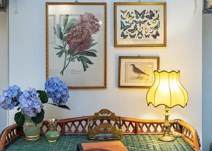 Hortensia Apartment By Rental In Rome