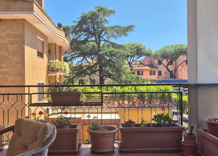 Quiet Apartment near Appia Antica 2 Bathrooms&Terraces