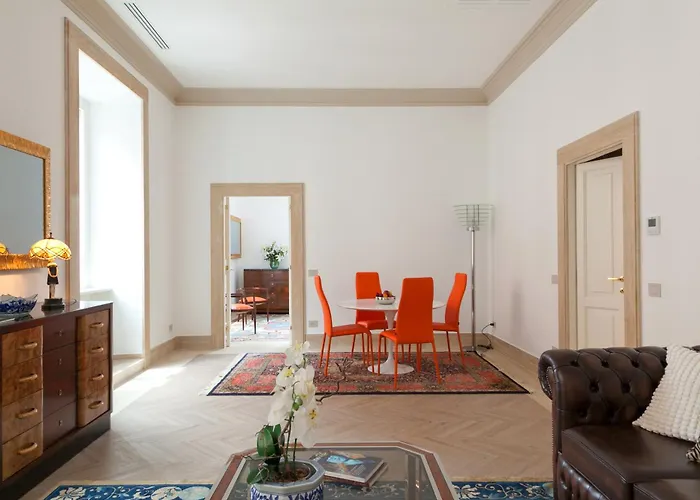 Charm & Elegance Off Via Veneto 2Br, 2Ba