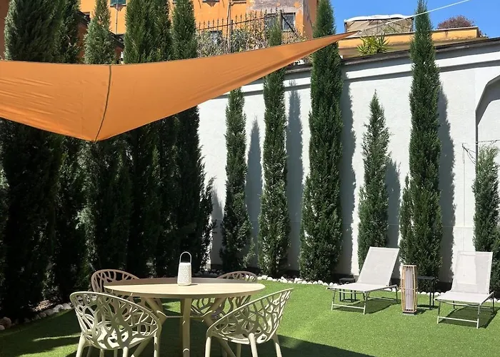 Appartamento Con Parcheggio Privato In Proprieta E Giardino Esclusivo