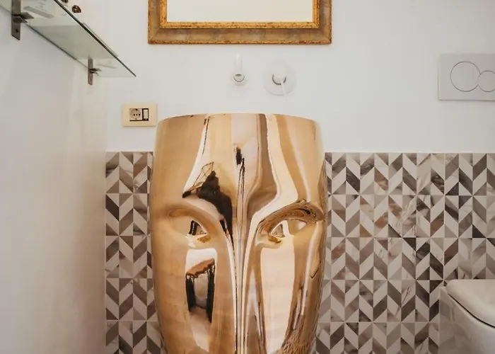 P- Suite Fontana