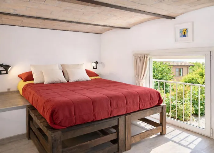 Trastevere Secret Loft - By Rhr