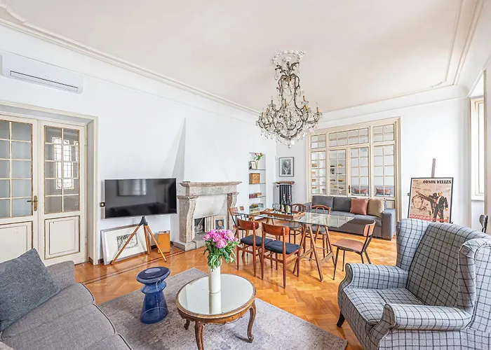 Luxury Lucrezio Apartment