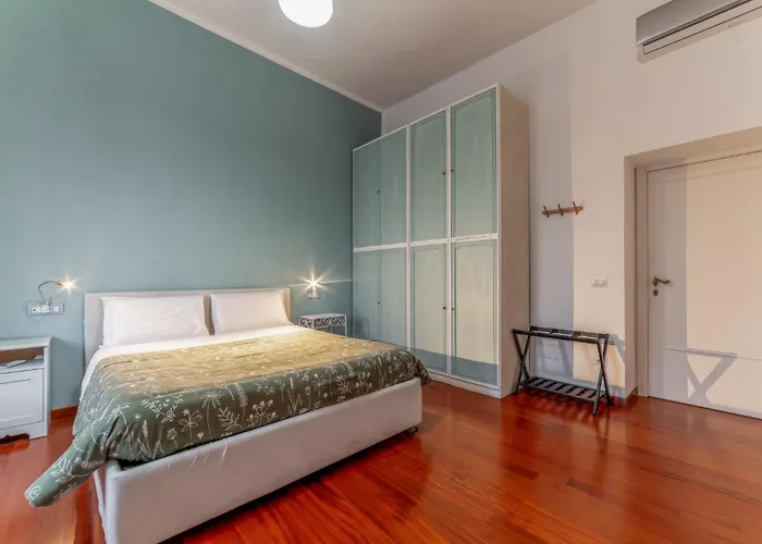 Campani Rooms - Termini Train Station & Wi-Fi