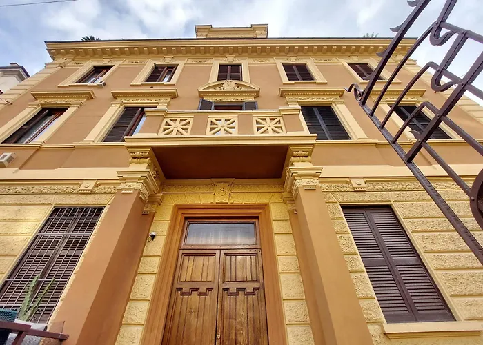 Lovely Trastevere Apartment With Amazing Garden