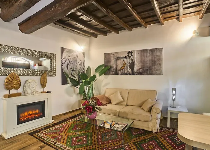VI Parione House