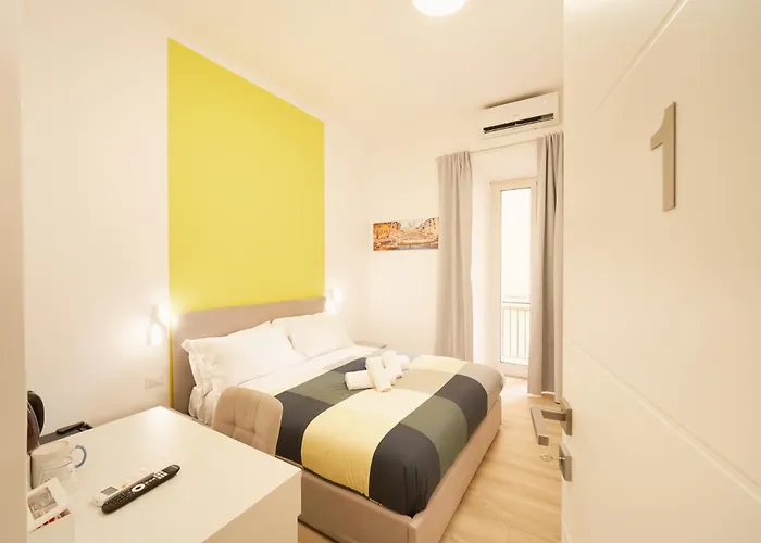 Bee First Guest House Roma