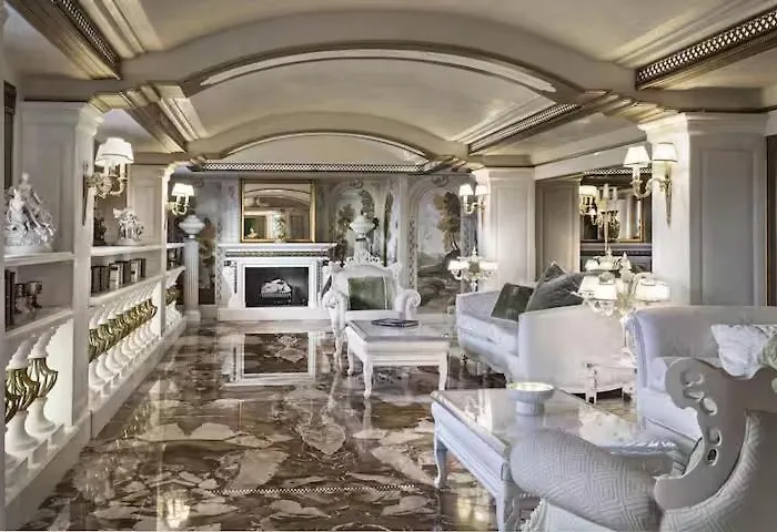 2 Bedroom Luxury Apartment Piazza Venezia Rome