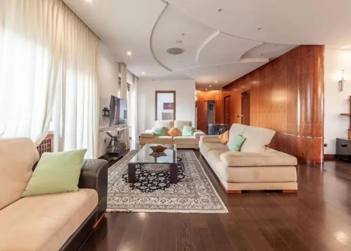 Appartamento Con Terrazza E Sauna A Monteverde, Roma, Italia