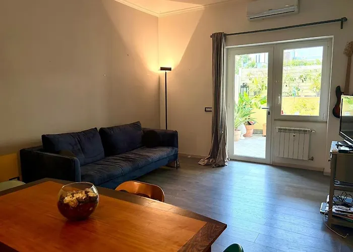 Artistic Apartment In The Center Of Rome With Garden