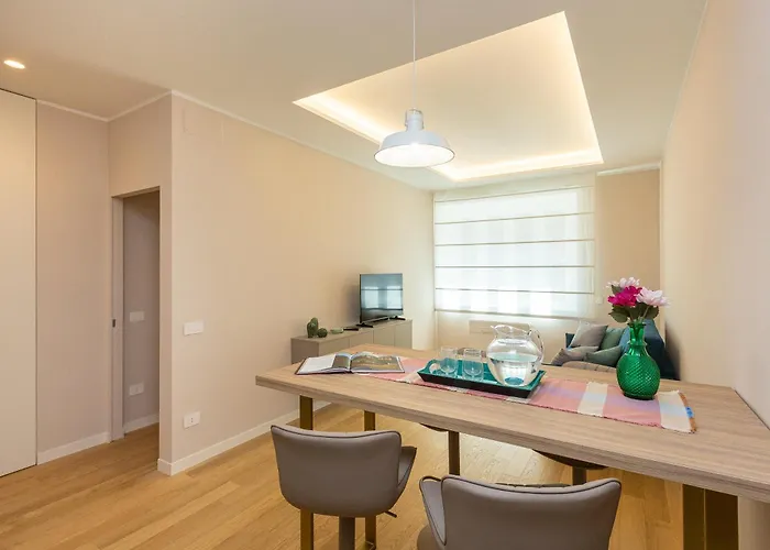 Amazing Prati - New Apartment