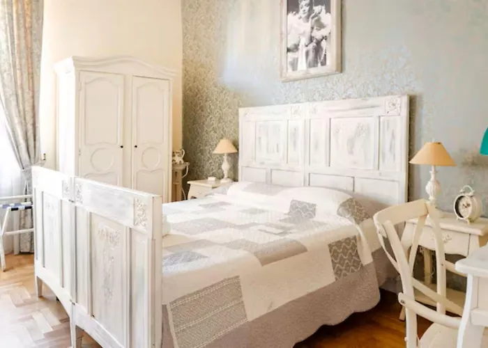 Bed And Breakfast 30