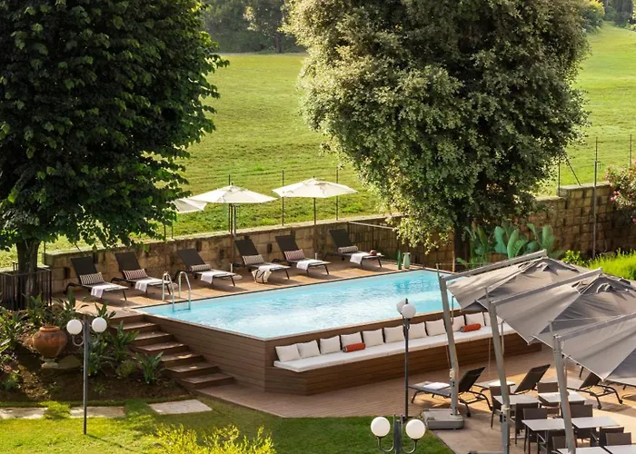Adoro Hotel