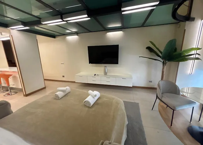 Trevi Fountain Loft