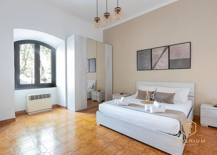 Imperium Merulana House - 2 Steps From Colosseum, 3 Bedrooms, A-C