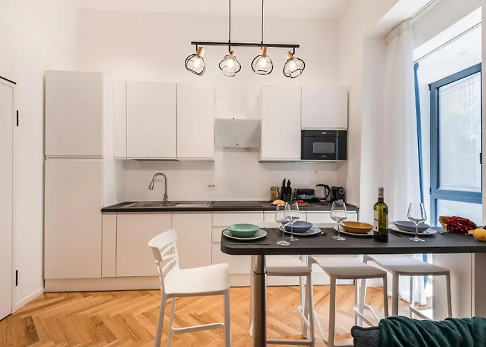 The Best Rent - One-Bedroom Apartment In Barberini